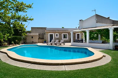 Hillside Villa mit Pool für 5