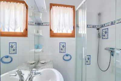 Apartment in Erquy mit beheiztem Pool