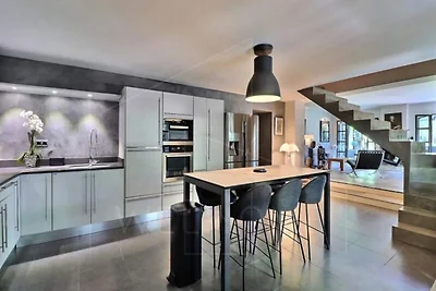 Haus in Ventabren mit Pool und Garten