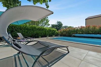 Villa in Barušić mit Schwimmbecken