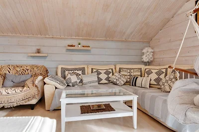 Spazioso chalet con piscina ad Abbevillers