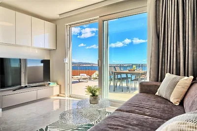 One-Bedroom Apartment With Terrace And Sea...