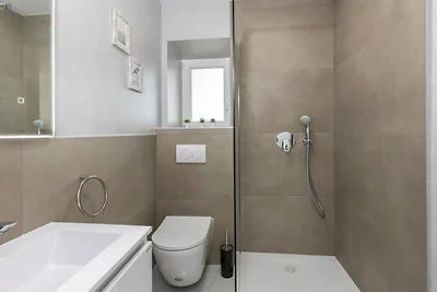 Apartments Bregha - Three Bedroom Apartment w...