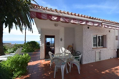 Accogliente casa vacanze con vista sul mare