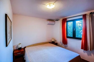 Holiday Home Villa Rokov - Five Bedroom Holid...