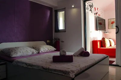 Two Bedroom Apartment with Sea View and Priva...