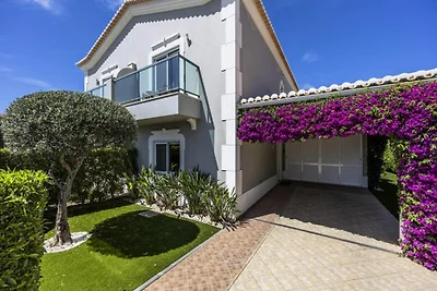 Villa in Lagos mit Golfplatzblick