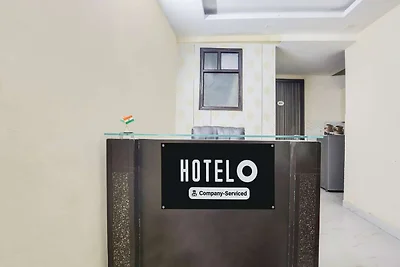 Super Hotel O Chhatarpur