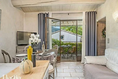 Appartamento a Oppède con piscina riscaldata