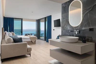 Luxury Villa Hedonia