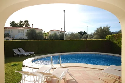 Villa pittoresca a Oliva con piscina privata