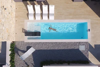 Villa in Kraj, Tkon mit Schwimmbecken