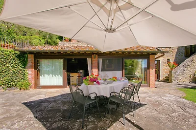 Bellissima villa con piscina a Cortona