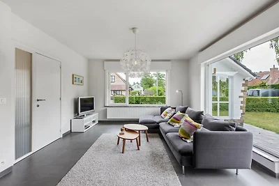 Schöne Villa in Koksijde in ruhiger Lage