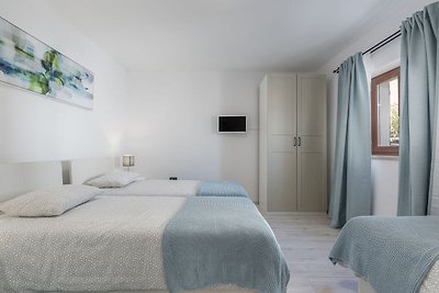 Ferienhaus mit Dachpool, Sauna und Garten in ...