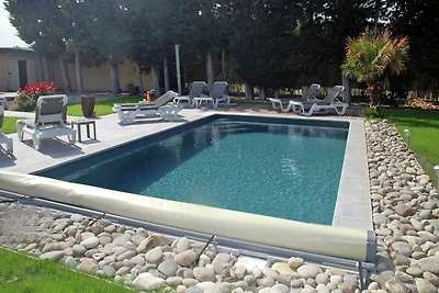 Spaziosa casa vacanze con piscina privata