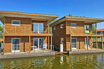 Ferienhaus in Barth mit Schwimmbecken