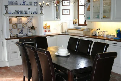 Luxuriöses Haus in einem ruhigen Anwesen mit...