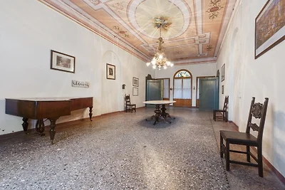 Modernes Ferienhaus in Romano mit Garten