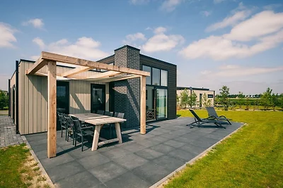 Nachhaltig gebaut, 2-Bad-Bungalow, in 2...