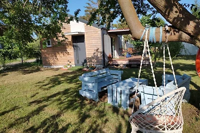 Ferienhaus in Nowe Warpno mit Terrasse