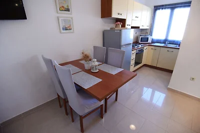 Accogliente appartamento a Maslenica con...