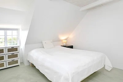 Spacieuse maison d'été avec sauna