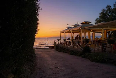 Bungalow in San Vincenzo met betaalde sauna-v...