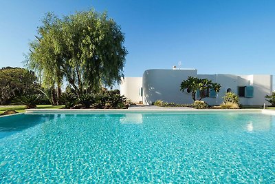 Lussuosa villa con piscina a Trapani