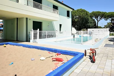 Ansprechende Wohnung in Jesolo mit Garten