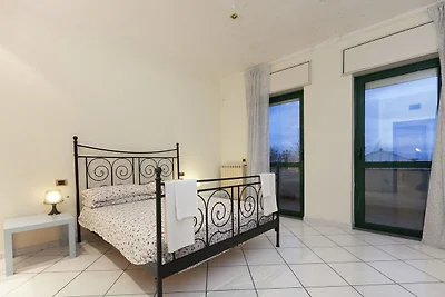 Moderna casa vacanze con balcone a Trecase