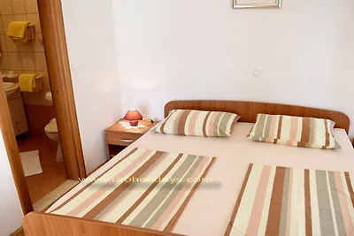 Ferienhaus in Rab mit Schwimmbecken