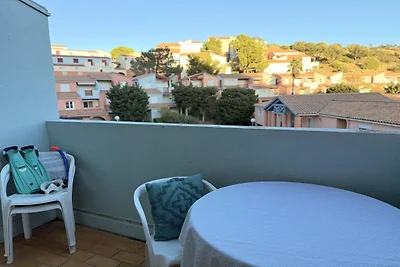 Soggiorno in collina in stile mediterraneo pe...