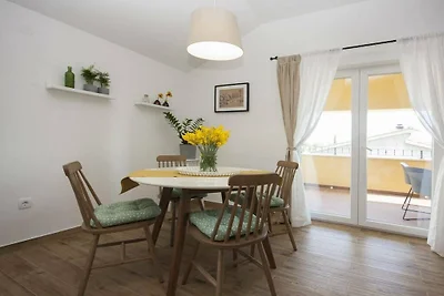 Apartments Tonia - Apartment Mala A1