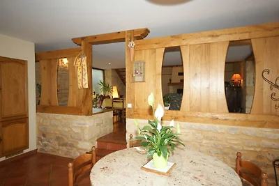 Geräumiges Ferienhaus in Besse mit...