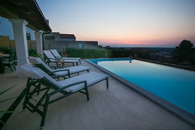 Villa in Porec mit Schwimmbecken