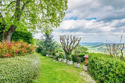 Ruhige Wohnung in Cupramontana mit Garten