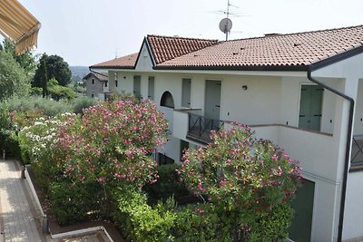 Wohnung in Lazise mit Pool und Balkon