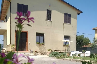 Apartment mit Garten und privatem Pool