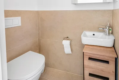 Ruhiges Ferienhaus in der Nähe von Baška