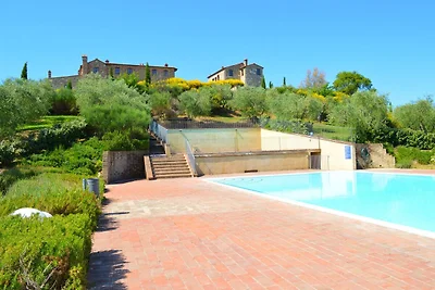 Wohnung mit 2 Pools in den Hügeln von Siena