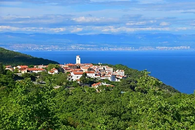 Wonderful Brsec Apartments with Sea View and ...