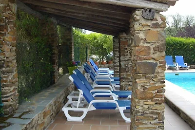Accogliente casa vacanze con piscina