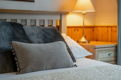 Kornisches Ferienhaus in Strandnähe, Keine...