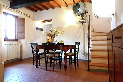 Ferienhaus in Montecarelli mit Pool