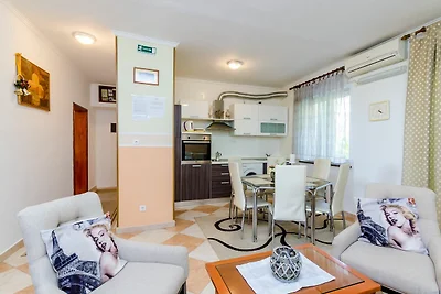 Apartments Nicol - Two-Bedroom Apartment with...