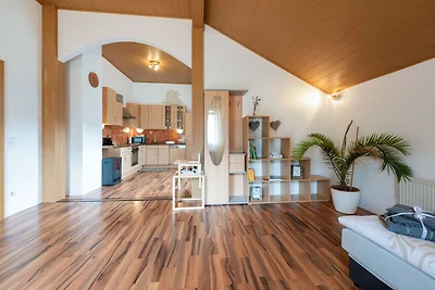 Modernes Ferienhaus in Pinsdorf mit Garten