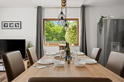 Holiday Home Mlačić - Three Bedroom Holiday H...