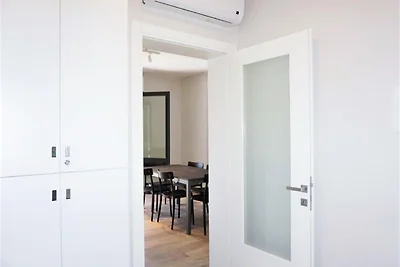 Einladende Villa mit privatem Garten