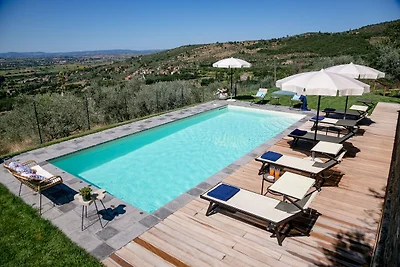 Luxuriöse Villa in Cortona mit Sprudelbad